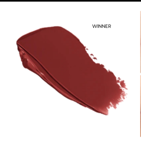 BUXOM WINNER Full Force Plumbing Lipstick Ruby Red Winter & Holiday Shade NIB FS - Picture 3 of 4
